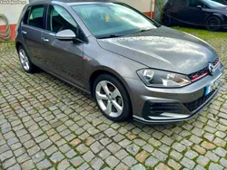 VW Golf 1.6 TDI DSG BLUEMOTION