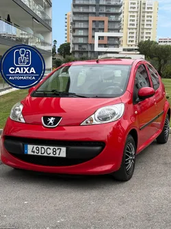 Peugeot 107 Peugeot 107  Automático   Nacional  125 mil km  C/ Histórico