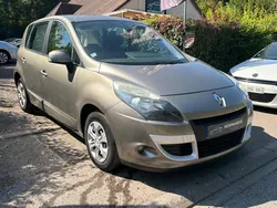 Renault Scenic III 1.6 16V 110ch Authentique