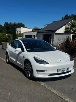 Tesla model 3 phase 2 standard range plus 325 cv