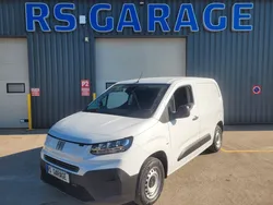 FIAT DOBLO SÉRIE 4 VAN ( FOURGON ) STANDARD « M » 650KG 1.5 Blue HDI 100CH S&S 03 PLACES NEUF et DISPONIBLE avec TABLETTE TACTILE 10’’ + CAMÉRA DE RECUL + RADARS ARRIERE ( Prix de Vente 16 990 HT )