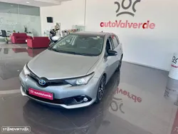 Toyota Auris 1.8 HSD Comfort +P.Sport+Navi