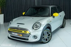 MINI 3 Portas Cooper SE Premium Essential