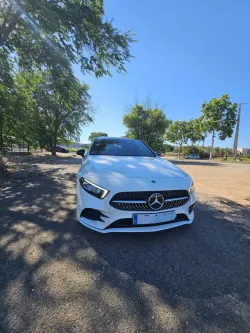 Mercedes-Benz A 200 Sedán 7G-DCT (4.75)