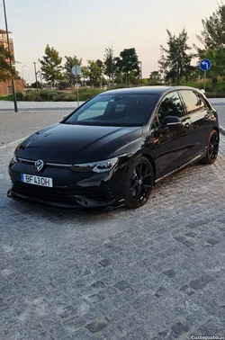 VW Golf R 2.0 4 MOTION