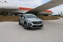 Dacia SANDERO 4 STEPWAY 1L TCE 90 CV TURBO BOITE 6 GPS CLIM AUTO RÉGULATEUR BLUETOOTH LEDS JA 16