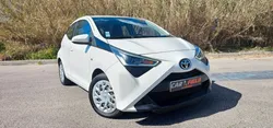 Toyota AYGO 72ch essence BVM5 X-Play