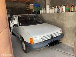 Peugeot 205