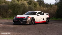 Porsche Cayman GT4