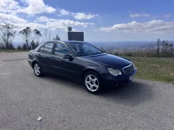 Mercedes-Benz C 220 2.2CDi AUTOMÁTICO