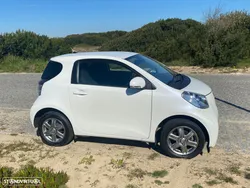 Toyota iQ 1.0 VVT-i 2