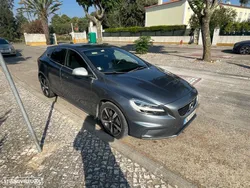 Volvo V40 2.0 D3 R-Design