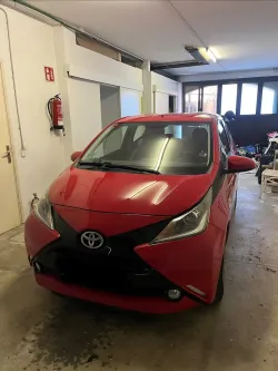 TOYOTA Aygo 1.0 VVT-i x-cite
