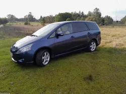 Mitsubishi Grandis 7 lugares