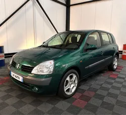 🚗 RENAULT CLIO II 75 Chevaux ✅ 178 000 KM • FAIBLE KILOMÉTRAGE • ENTRETIEN SUIVI • PRÊTE À ROULER - Reprise possible