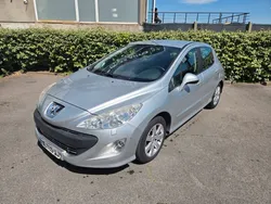 Peugeot 308 1.6 HDi 110ch / Embrayage Kit distribution neuf / Aucun frais à prévoir