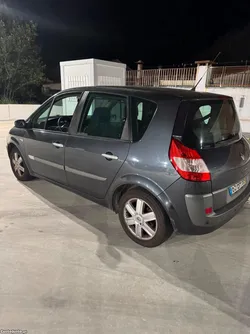 Renault Scénic 1500 dci 2006 em bom estado
