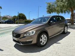 Volvo V60 Cross Country 2.0 D3 Momentum
