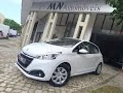 Peugeot 208 1.2 PureTech Signature