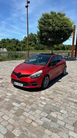 Renault clio 4 GT / BOITE AUTOMATIQUE / 1.2 TCE / ENTRETIEN À JOUR / SUIVI COMPLET