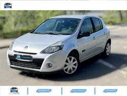 RENAULT CLIO 1.5 dCi -70- 20 ans DISTRIBUTION FAITE
