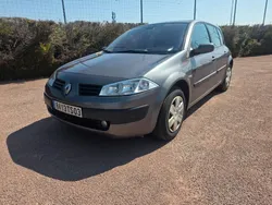 Superbe megane 2 dci avec 110000km 1 ere main