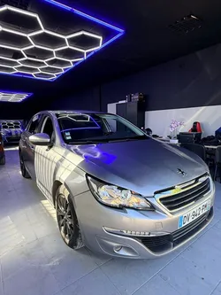 🚗 PEUGEOT 308 1.6 BlueHDi 120 ch EAT6 Business Pack – 2015 – 165 000 km