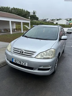 Toyota Avensis Verso