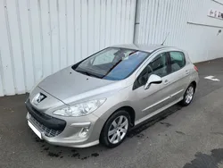 Peugeot 308 1.6 HDI 90 CV PREMIUM BLUE LION « seulement 94 000 Kms » - 1 ère Main