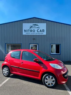 Peugeot 107 1.0 68 ch Essence / 1ere Main / Embrayage neuf