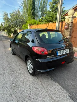 PEUGEOT 206 1.4 XR