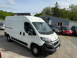 Peugeot boxer 330 l2h2 bluehdi 120 asphalt