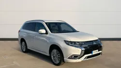 MITSUBISHI Outlander PHEV Kaiteki 4WD