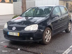 VW Golf 5 lugares