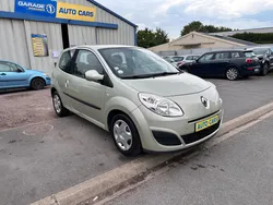 Renault TWINGO II 1.2 i 16V 75 CV