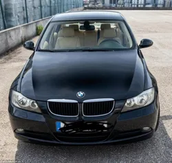 BMW 318 E90