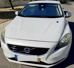Volvo V40 sedan