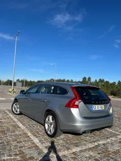 Volvo V60 D6 Plug-In-Hybrid AWD Geartronic Summum
