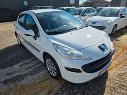 Peugeot 207 1.4 hdi 70 ch trendy garantie 3 mois
