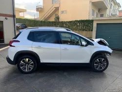 Peugeot 2008 1.2 THP