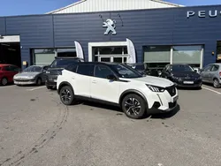 Peugeot 2008 (2) BLUEHDI 130 EAT8 GT (attelage amovible)