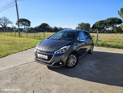 Peugeot 208 1.2 PureTech Signature