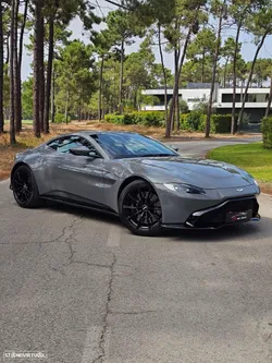 Aston Martin Vantage Coupe V8