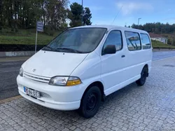 Toyota Hilux 9 lugares