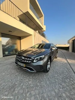 Mercedes-Benz GLA 180 d
