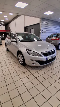 Peugeot 308 1.6 hdi 100 cv très propre