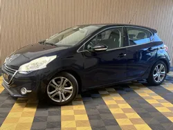 PEUGEOT 208 1.6 e-HDi - 92 BERLINE Allure - GARANTIE 3 MOIS