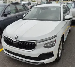 Skoda Kamiq 1.0 TSI 116 cv caixa DSG 7 velocidades e garantia até Novembro 2027