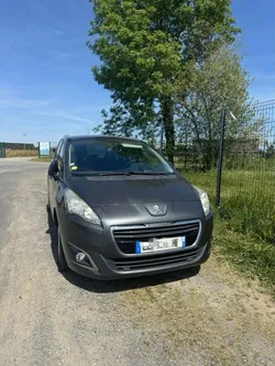 Peugeot 5008 1.6 BlueHDi 120ch Allure BVA (boîte automatique) 7 places garantie, 12 mois