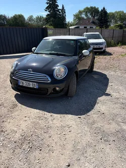 Mini one d 1.6 110ch boîte automatique idéal jeune conducteur